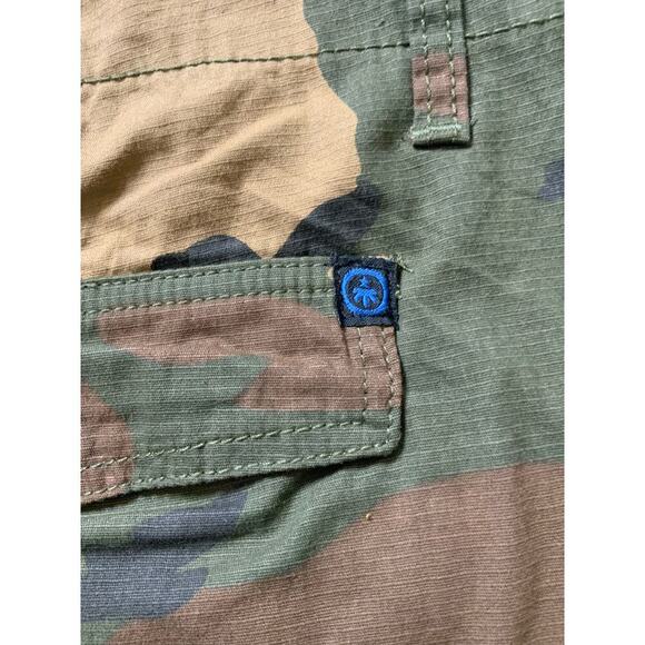 Monument Army Camo Cargo Short Men's Size 42 New - Picture 8 of 12